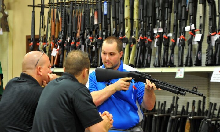 Người dân nước nào sở hữu nhiều súng đạn nhất thế giới?