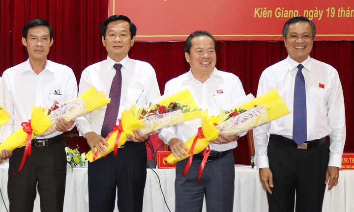 Phó Chủ tịch tỉnh Kiên Giang làm Bí thư huyện đảo Phú Quốc