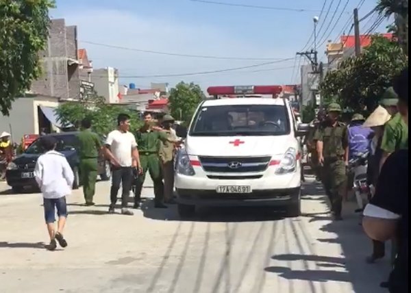 Mang mìn đến nhà bố vợ cũ tự sát, 3 người ở Thái Bình thương vong