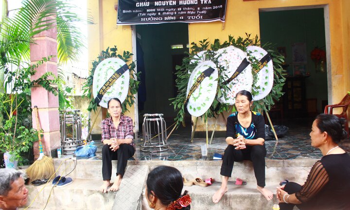 Hai cô gái chết bất thường trên cầu ở Hưng Yên: Thực hư tin đồn nộp phí mới được giải phẫu