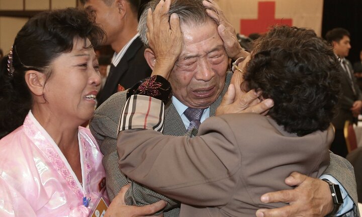 Triều Tiên – Hàn Quốc sắp xếp đoàn tụ các gia đình bị chiến tranh chia cắt