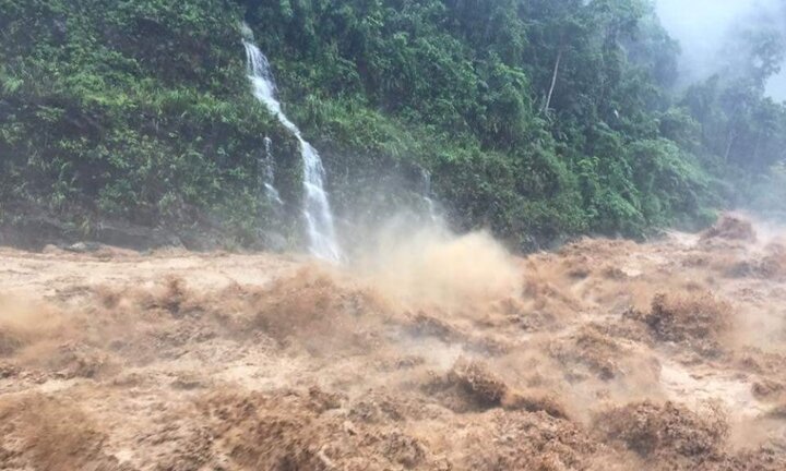 Mưa lũ tại Hà Giang: Thí sinh tham gia thi THPT được nhà trường đón tận nơi