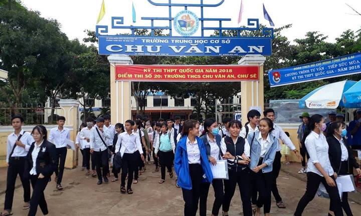 Phó Chánh Thanh tra sở ở Gia Lai 54 tuổi vẫn dự thi THPT Quốc gia 2018