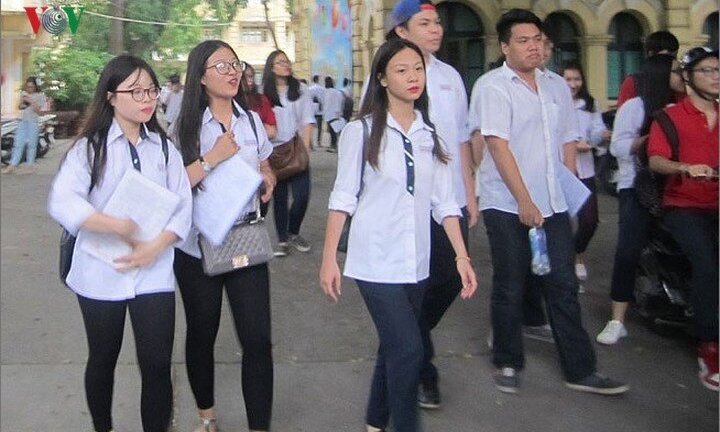 Bộ GD-ĐT đang xác minh thông tin lọt đề thi Vật lý và Hóa học