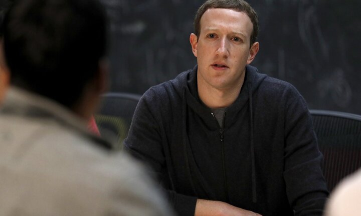 Mark Zuckerberg có nguy cơ mất chức người đứng đầu Facebook
