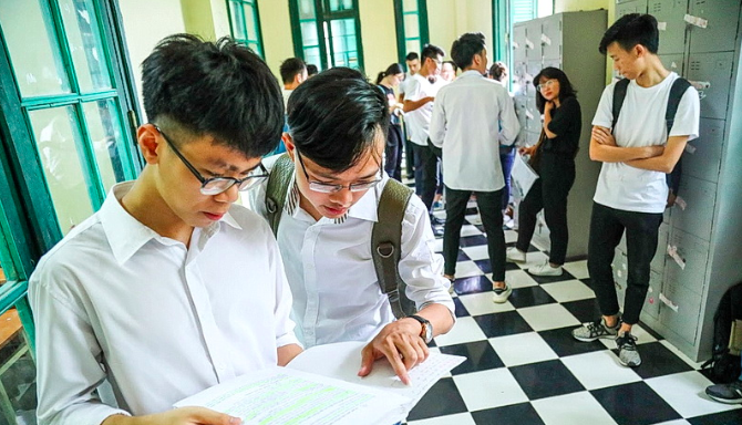 Nộp hồ sơ trúng tuyển vào lớp 10 ở Hà Nội thế nào?