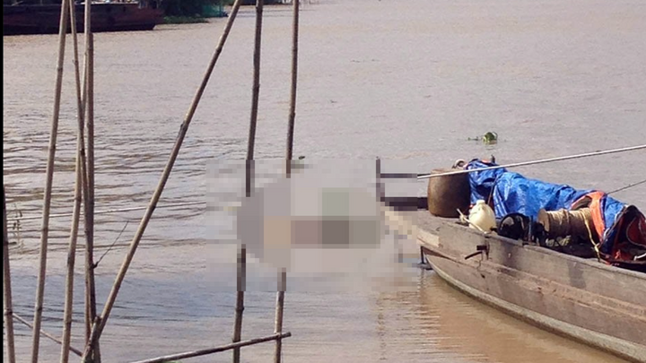 Nam thanh niên nhảy cầu Mỹ Thuận nghi do thua độ bóng đá