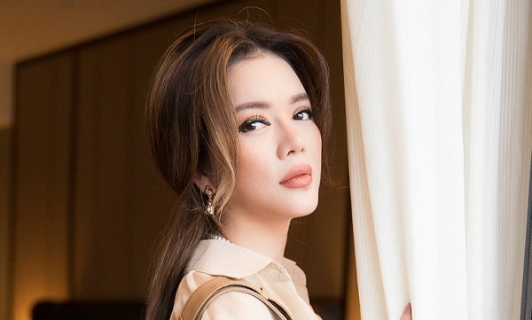 Ngạc nhiên với nhan sắc trẻ trung của Lý Nhã Kỳ