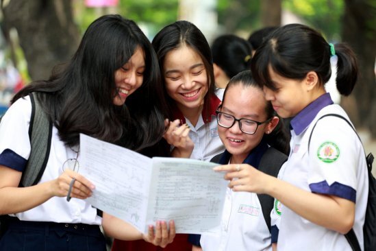 Những thí sinh đầu tiên trúng tuyển vào Đại học Sư phạm Hà Nội 2018