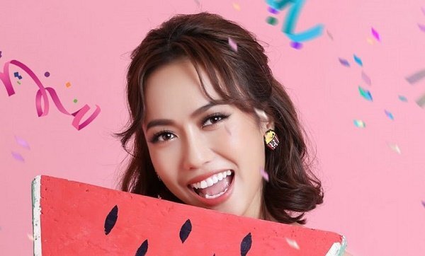 Diệu Nhi khiến fan ngạc nhiên khi tuyên bố khóa facebook cá nhân