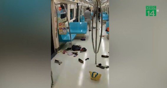 Video: Chuột xuất hiện ở ga tàu điện ngầm, hàng trăm người vứt đồ đạc, giẫm đạp lên nhau