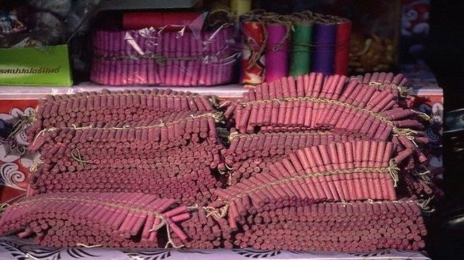 Công an Bình Dương phủ nhận thông tin cán bộ tiêu hủy vật chứng dùng gạch đập pháo