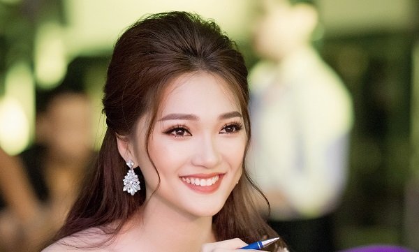Cận cảnh nhan sắc nữ PG gây chú ý tại sơ khảo phía Bắc Hoa hậu Việt Nam 2018