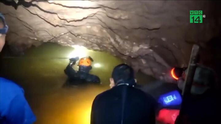 Đặc nhiệm Thái Lan lần đầu công bố clip giải cứu đội bóng nhí