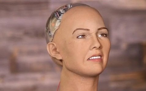 Clip: Robot Sophia tuyên bố 'sẽ hủy diệt loài người', diễn tả thuần thục 62 biểu cảm