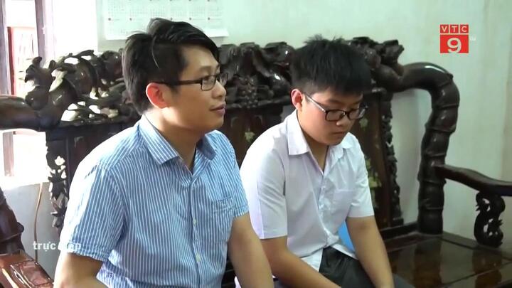 Thầy giáo dạy nam sinh đạt 10 Toán ở Phú Thọ: 'Trên lớp các em giải bài nhanh hơn thầy'