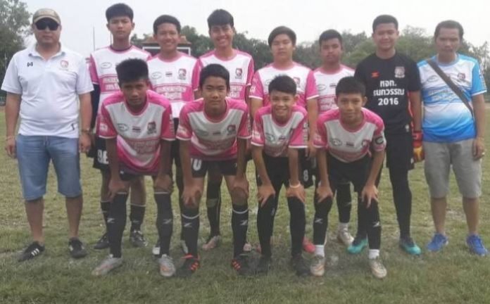 Đội bóng Lợn Hoang của Thái Lan trở lại luyện tập