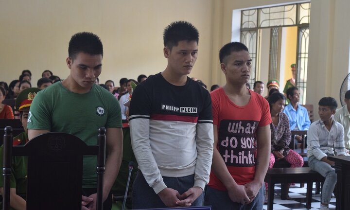 Chém chết bảo vệ trường học, 3 thanh niên lĩnh án