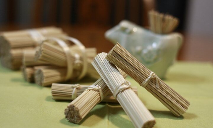 Tắc ruột một tuần do nuốt phải tăm xỉa răng