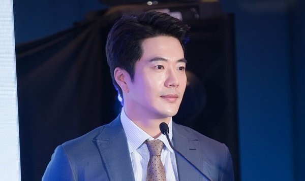 Kwon Sang Woo tiếc nuối vì bỏ lỡ nhiều cơ hội đóng phim ở Việt Nam