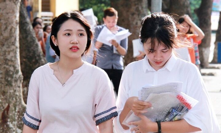 Danh sách 337 thí sinh đầu tiên trúng tuyển vào Đại học Luật Hà Nội năm 2018