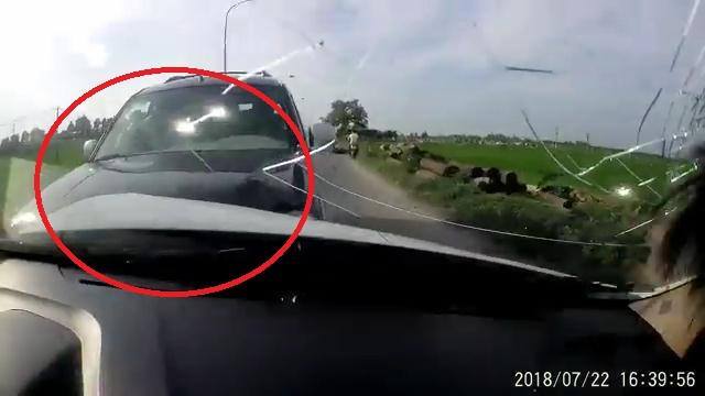 Clip: Tài xế ô tô say xỉn gây tai nạn liên hoàn trên quốc lộ