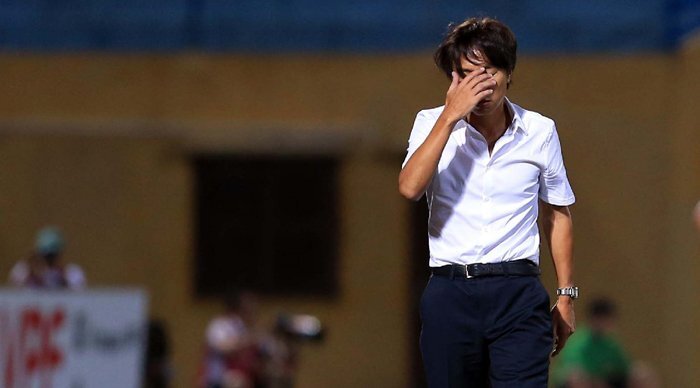 Sầm Ngọc Đức đá láo, HLV Miura nói 'phải kiên nhẫn'