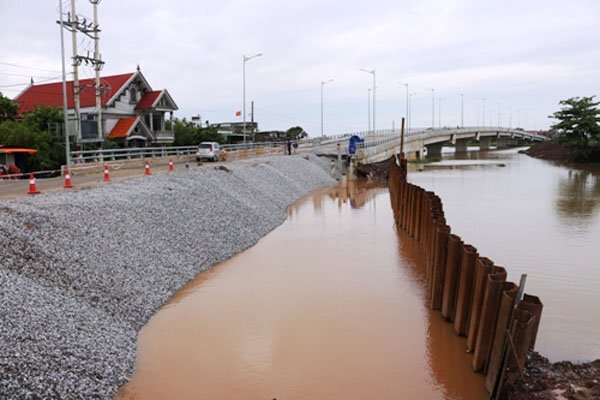 Sạt lở ta tuy đường dẫn cầu thi công siêu tốc, Hải Phòng chỉ đạo xử lý khẩn