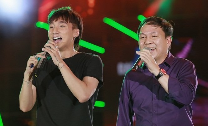 Video: Lãnh đạo mới của Viettel Lê Đăng Dũng song ca với Sơn Tùng, Isaac, Bảo Anh