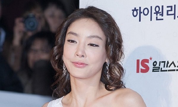 Sao nữ 'Vườn sao băng' để lại di thư trước khi tự sát: Những tình tiết chấn động