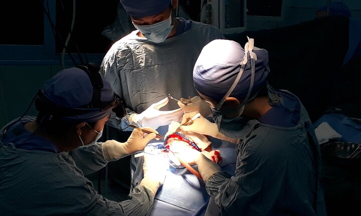 Phẫu thuật cho những đứa trẻ mắc phải bệnh hiếm gặp