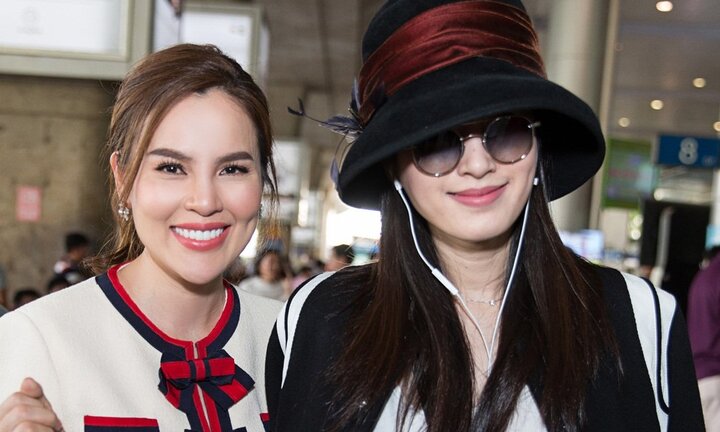 Đệ nhất mỹ nhân chuyển giới Nong Poy giản dị ở sân bay Tân Sơn Nhất