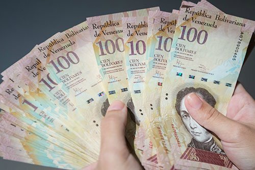 Lạm phát phi mã, Venezuela xóa 5 số 0 trên đồng Bolivar