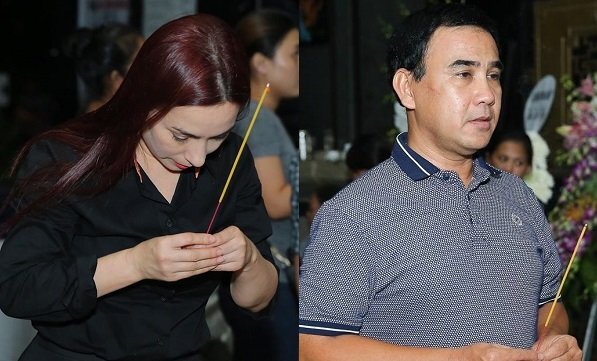 Phi Nhung, Quyền Linh nghẹn ngào đến viếng nghệ sĩ Thanh Hoàng lúc tối muộn