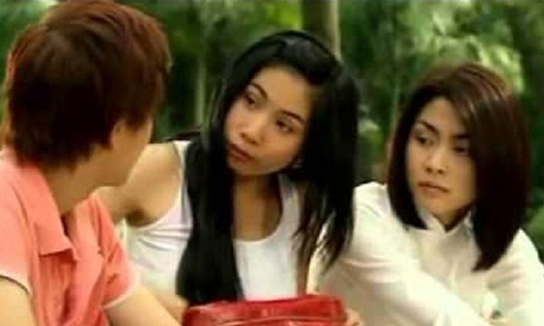 Cười ngất với vai diễn vừa ‘bánh bèo’ vừa vô duyên của Thủy Tiên cách đây 10 năm