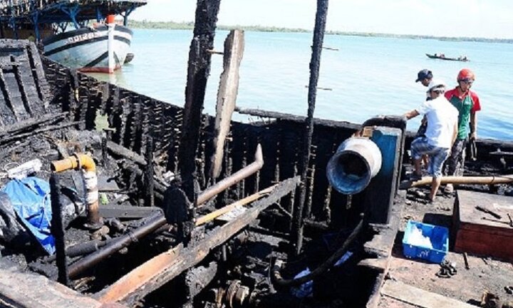 Tàu cá cháy trên biển, 11 ngư dân Quảng Nam may mắn thoát chết