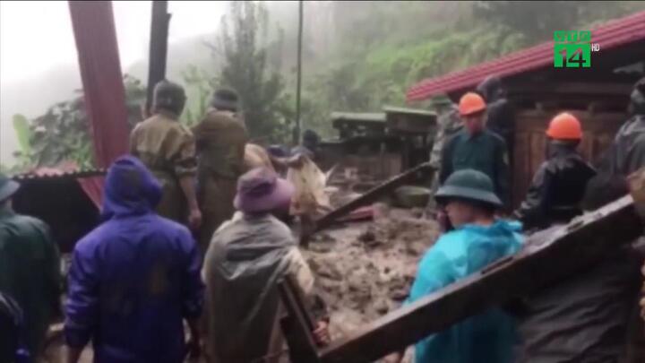 Lai Châu: Sạt lở đất vùi lấp nhà dân, 6 người chết