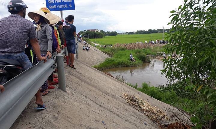 Mẹ gửi ông bà ngoại trông hộ, bé trai 27 tháng tuổi ở Quảng Nam mất tích bí ẩn