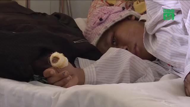 Chủ nhà ngáo đá thừa nhận dùng dao chặt đứt ngón tay nữ giúp việc