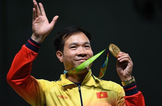 Khoảnh khắc cả Việt Nam ngây ngất: Hoàng Xuân Vinh và viên đạn 'bọc vàng'