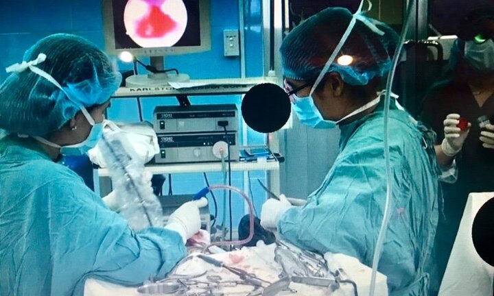 Chàng trai 17 tuổi chảy máu mũi liên tục, suýt chết vì khối u ở vòm họng