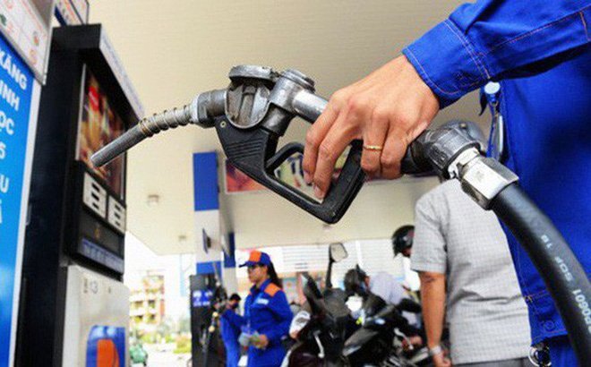 Giá xăng dầu hôm nay 7/8: Giữ nguyên giá xăng, dầu diesel tăng nhẹ 296 đồng/lít