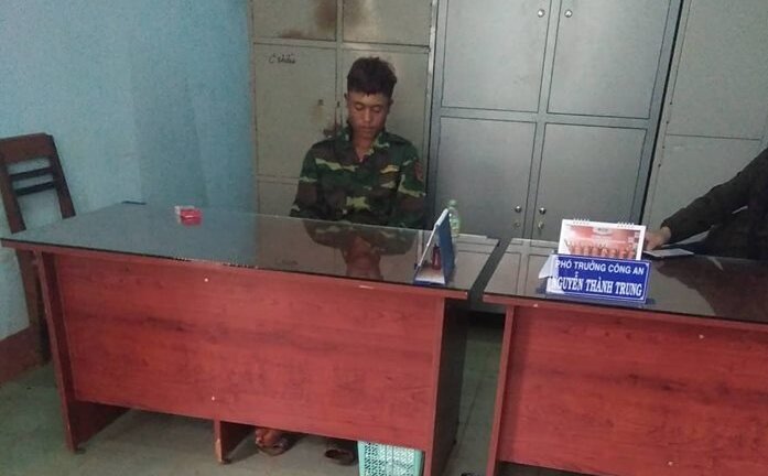 Bắt khẩn cấp nghi can giật túi xách một phụ nữ tại Đắk Lắk