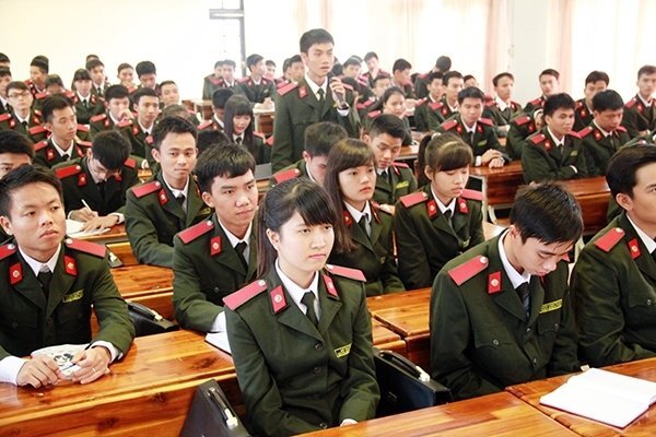 Thủ khoa trường công an là thí sinh Hòa Bình, Sơn La: Chuyên gia tuyển sinh ngành công an lên tiếng