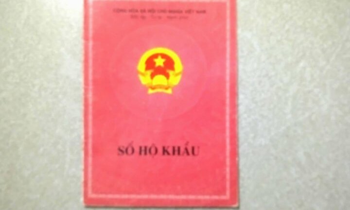 Nguyên trưởng công an thị trấn tiếp tay làm hộ khẩu trái pháp luật