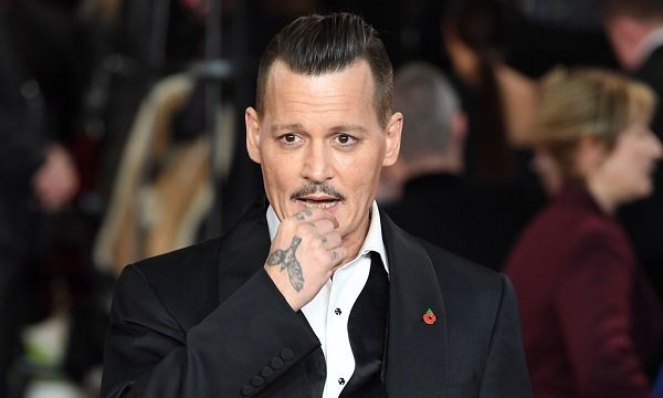 Johnny Depp: Bê bối nối tiếp bê bối, hình ảnh lao dốc không phanh