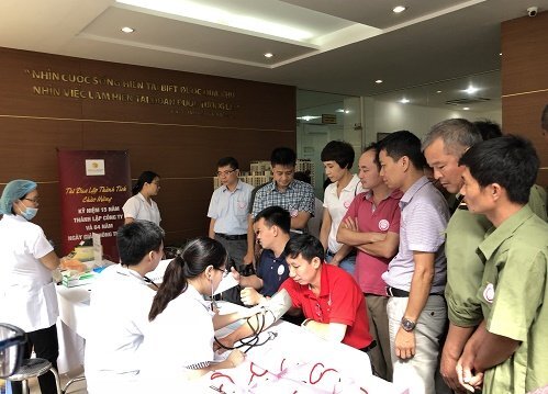 Hơn 300 người tham gia chương trình 'Mỗi giọt máu, một tấm lòng'