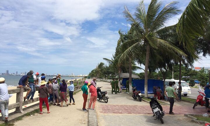 Phát hiện thi thể thanh niên đang phân hủy trôi trên biển