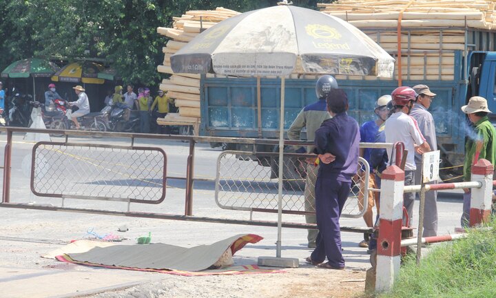 Container tông một phụ nữ đi xe đạp ở Quảng Nam thiệt mạng