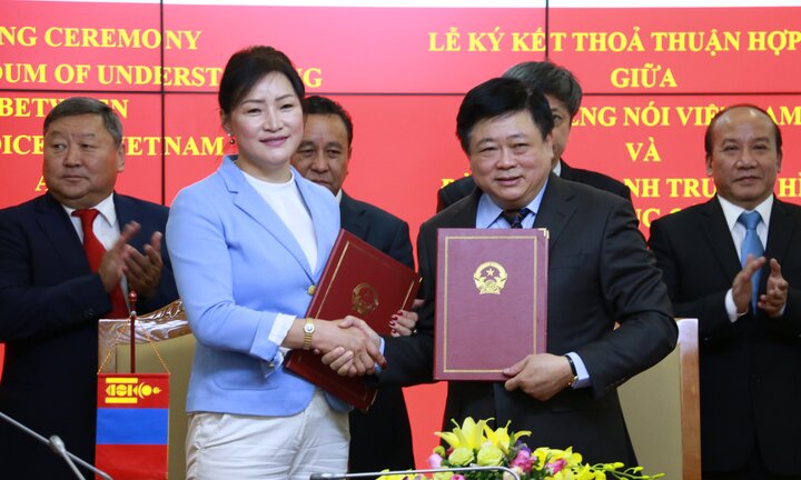 Đài Tiếng nói Việt Nam và Đài PTTH Mông Cổ ký kết hợp tác sản xuất chương trình phát thanh, truyền hình
